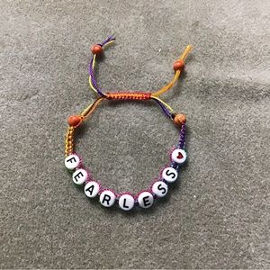 Taylor Swift friendship bracelet
